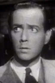Arthur Macrae en The House Opposite