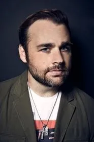 Ash Avildsen en What Now