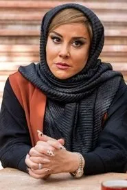 Retrato de Asha Mehrabi