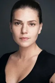 Retrato de Aslı Enver