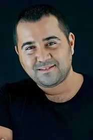 Retrato de Ata Demirer