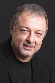 Retrato de Atilla Şendil