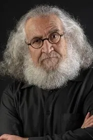 Retrato de Ayhan Önem