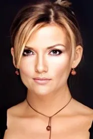 Aylin Arasıl en Codin si Chira Chiralina