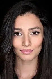 Retrato de Ayşe Akın