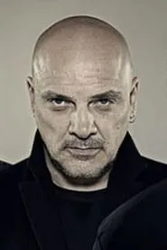 Retrato de Baz Warne