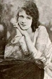 Beatrice Burnham en Chicken a la King