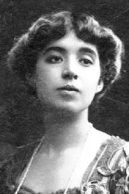 Beatrice Prentice en Nearly a King