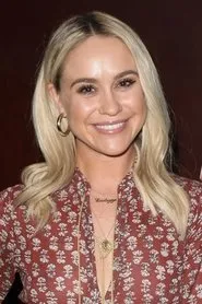 Becca Tobin en Amor al primer baile