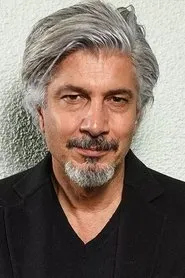 Retrato de Behzat Uygur