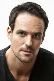 Ben Lewis en El amor nunca muere