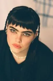 Retrato de BENEE