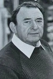 Bernard Spear en Night School