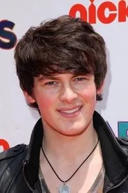 Foto de Brad Kavanagh como Dylan