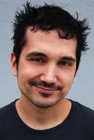 Brandon Farmahini en Rooster Teeth Shorts: Volume Two