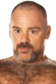 Retrato de Bronson Gates