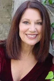 Foto de Brooke Tansley interpretando a Janice Stern en Tú la letra, yo la música