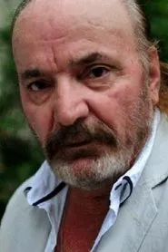 Bujar Lako en Dora e ngrohtë