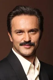 Retrato de Bülent Çolak