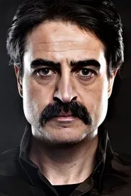 Retrato de Bülent Alkış