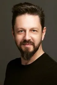 Retrato de Burak Sarımola