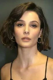 Büşra Develi en Arada