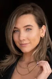 Caitlyn Fletcher en Hollywould