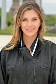 Retrato de Camille Cerf