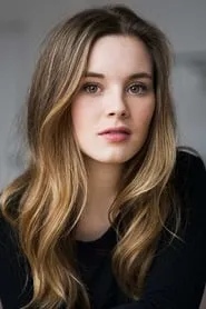 Camille Felton en Moonshine
