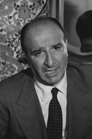 Camillo Mastrocinque en En nombre de la ley