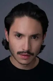 Camilo Amores en The Girl, The Hunter, & The Firefly