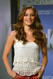 Candace Bailey en Attack of the Doc!