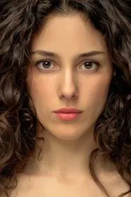 Cansu Tosun en Beni Sev