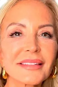 Retrato de Carmen Lomana