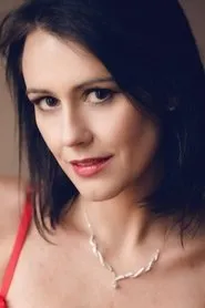 Carmen Patterson en Bury the Hatchet