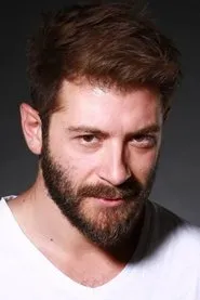 Retrato de Cem Avnayim