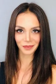 Retrato de Cemre Kemer