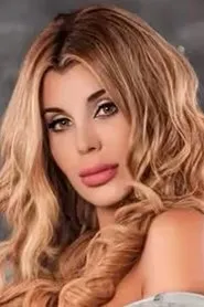 Charlotte Caniggia en Bañeros 5: Lentos y cargosos