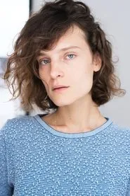 Charlotte Tomaszewska en The Model