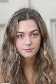 Chloe Lang en The Lost Weekend