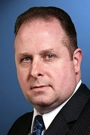 Chris McCabe Adams en Me Familia 2