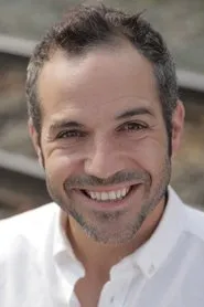 Christian Essiambre en Le grand ménage des Fêtes!