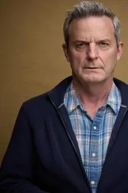 Christopher Hatfield en Dead Bellend