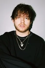 Ciaran McDonald en Normal Guys