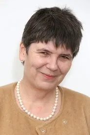 Retrato de Claire Fox