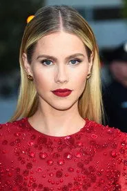 Claire Holt en Chicas malas 2