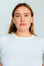 Clara Sans en Rubio cobrizo