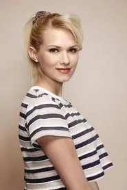 Claudia Lee en The Girl in the Photographs