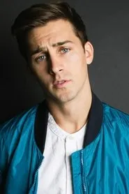 Cody Johns en Summer Forever