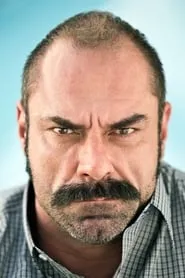 Conan Stevens en Vikingdom
